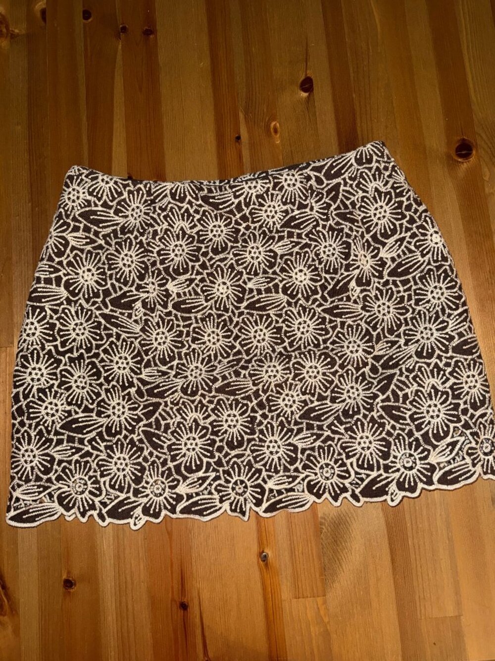 Abercrombie & Fitch Scarlett Curve Love Linen-Blend Mini Skort - Picture 2 of 5